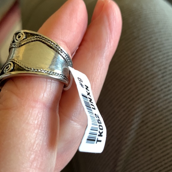 Stainless Steel Decorative Edge Wide Band ring size 9 - Picture 7 of 10